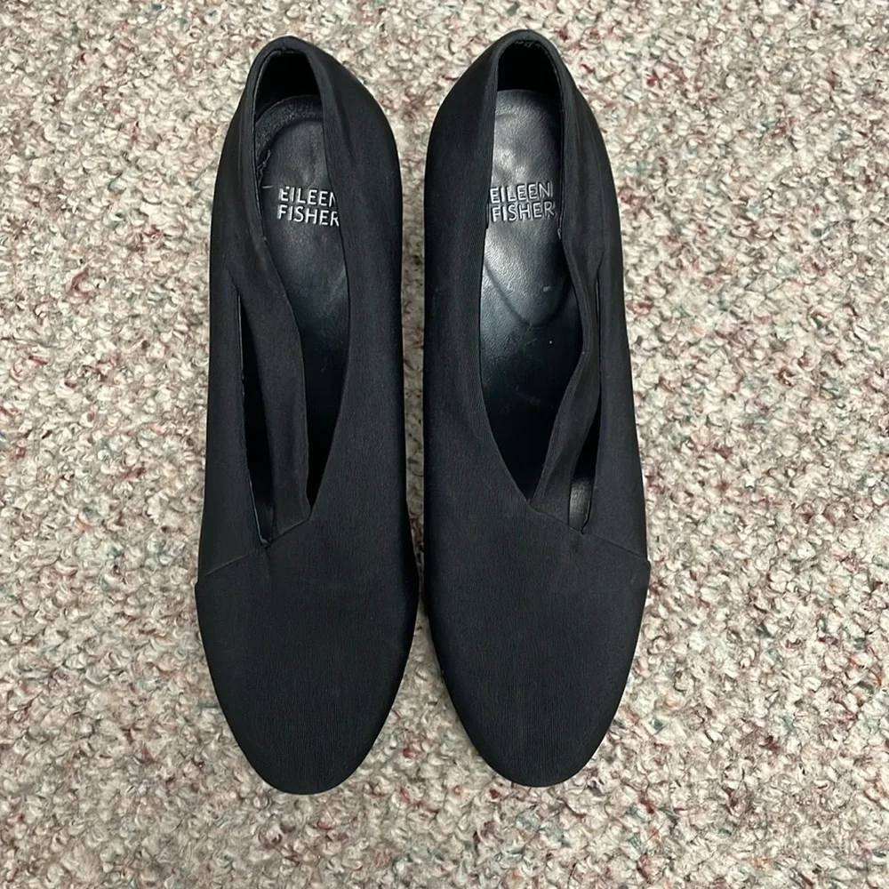 Eileen fisher elastic top heels with cut out - Picture 2 of 8